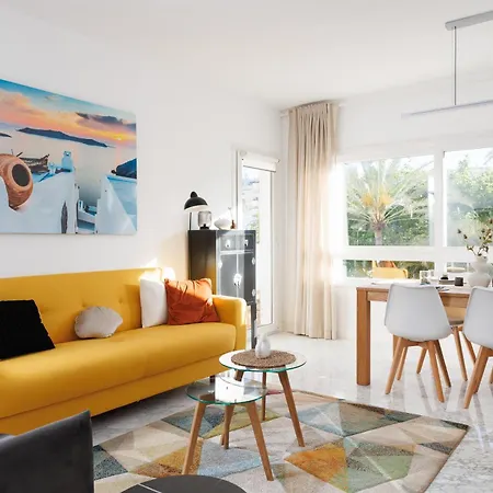 Banus - Banus - Playa Rocio - Access Complex -3bd-3ba - Direct Access To The Sea - Outdoor Terrace - 3 Min Walk To Puerto Banus Marina - Walk To & El Corte Ing Luxury Shopping - Ideal For Families *