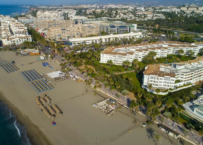 Banus - Playa Rocio Access Complex *